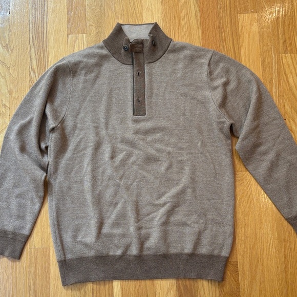 Orvis 100% Merino Wool Sweater. - Picture 1 of 4